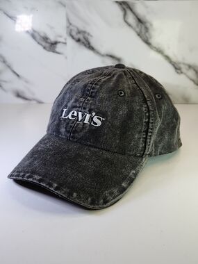 Levi's Cap. Washed Black-Charcoal Baseball Cap. Adjustable. Unisex